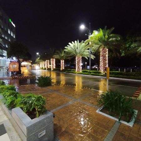 Mactan Newtown Seaview Condo By Fjcivo Lapu-Lapu City Kültér fotó
