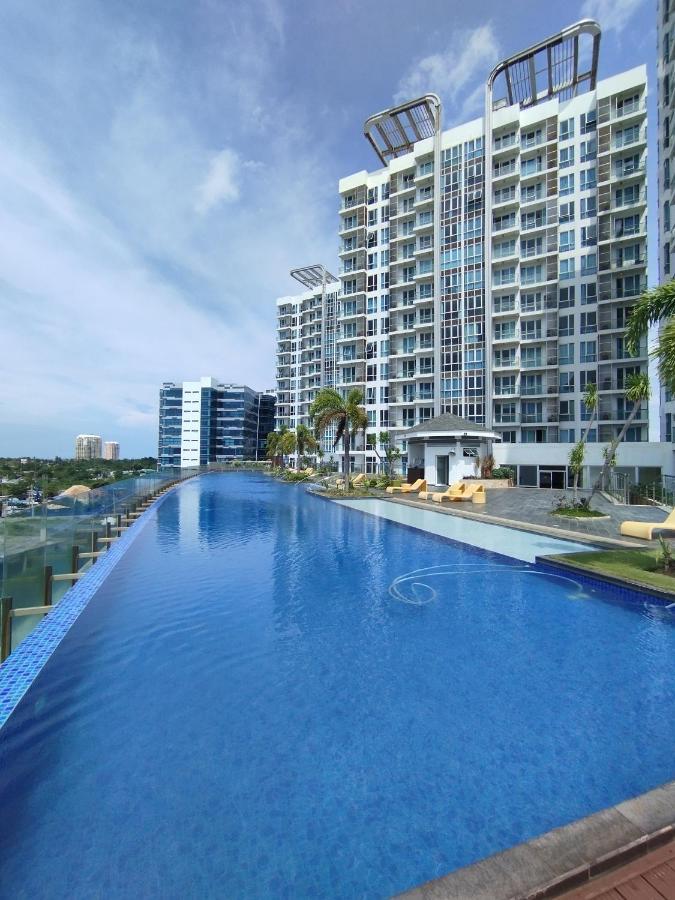 Mactan Newtown Seaview Condo By Fjcivo Lapu-Lapu City Kültér fotó