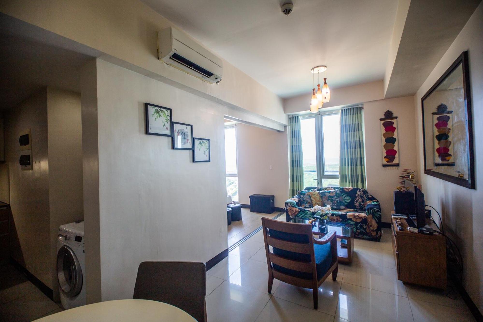 Mactan Newtown Seaview Condo By Fjcivo Lapu-Lapu City Kültér fotó